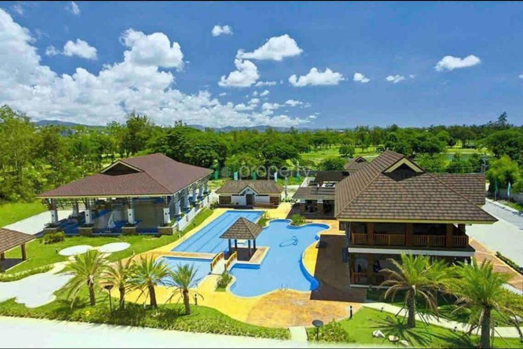 Dreamy 2Br Condo, With A Golf Course View Cebú Exterior foto